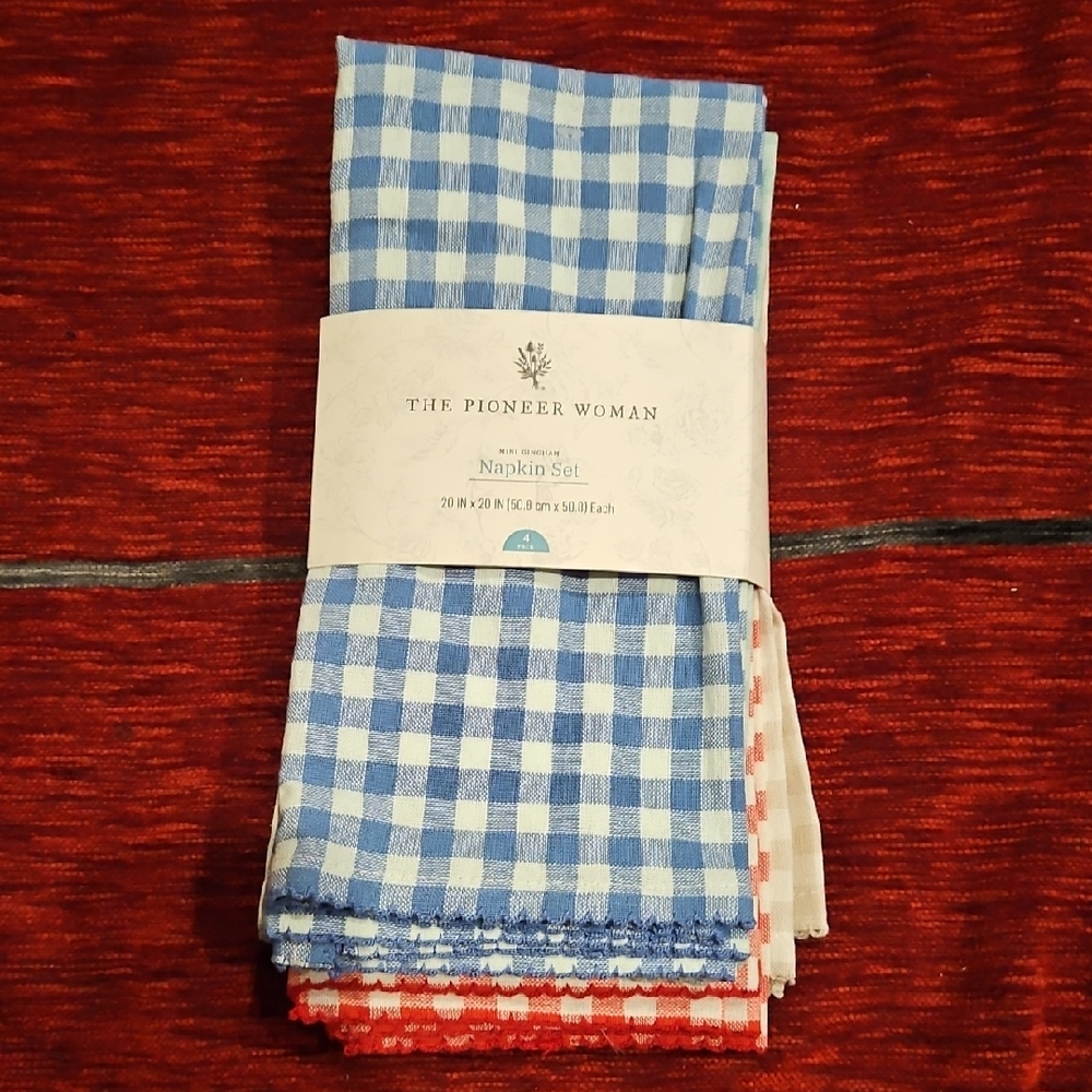 New Pioneer Woman Napkin set